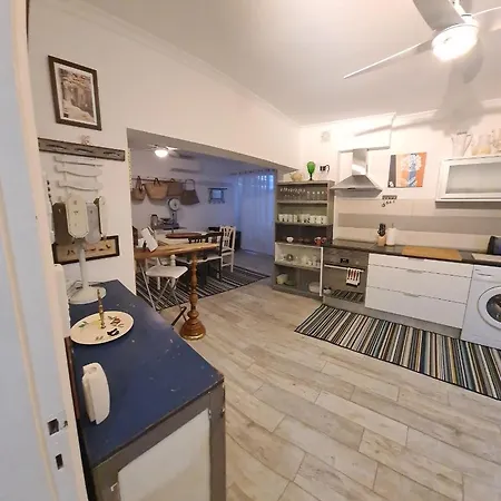 Casa Esti アパート